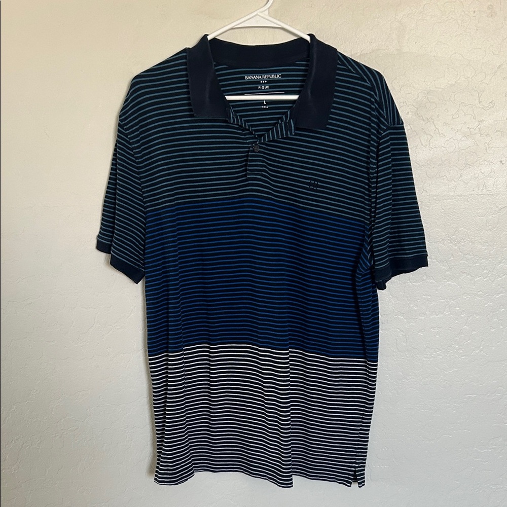 Banana Republic Men's Polo in Navy and White Stripes